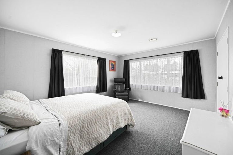 Photo of property in 113 Avalon Drive, Nawton, Hamilton, 3200