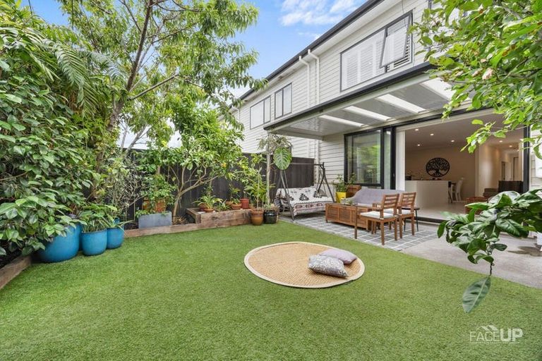 Photo of property in 21 Grey Warbler Road, Hobsonville, Auckland, 0616