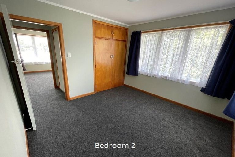 Photo of property in 4 Rathgar Road, Henderson, Auckland, 0610