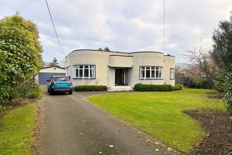 Photo of property in 11 Taranaki Street, Saint Johns Hill, Whanganui, 4501