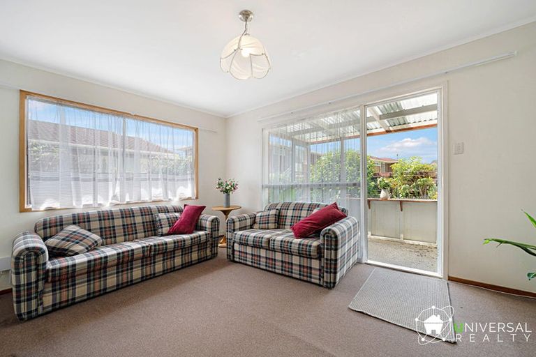 Photo of property in 1a/3 Divich Avenue, Te Atatu South, Auckland, 0610