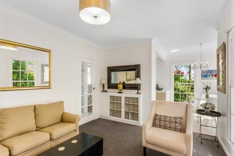 Photo of property in 1/48 Fendalton Road, Fendalton, Christchurch, 8014