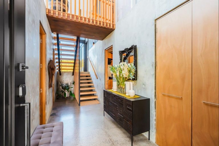 Photo of property in 30 Nihinihi Avenue, Raglan, 3225