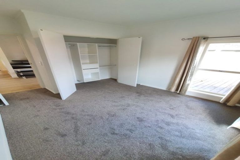 Photo of property in 12 Colwill Road, Massey, Auckland, 0614