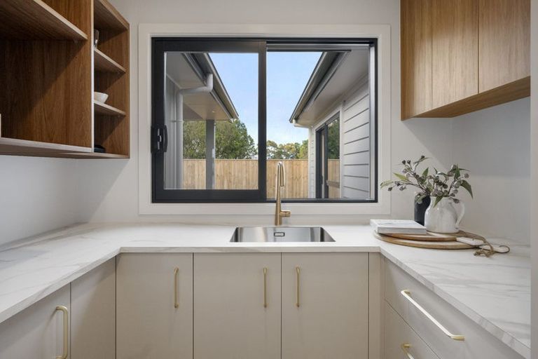 Photo of property in 114 Churcher Street, Feilding, 4702