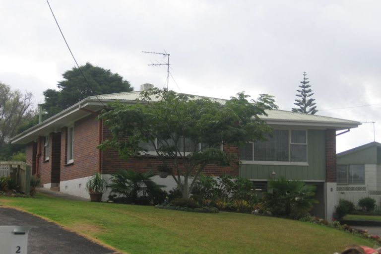Photo of property in 3 Maunder Place, New Lynn, Auckland, 0600