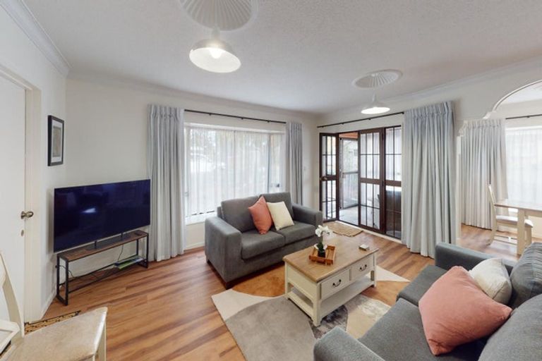 Photo of property in 11a Rangitane Street, Palmerston North, 4414