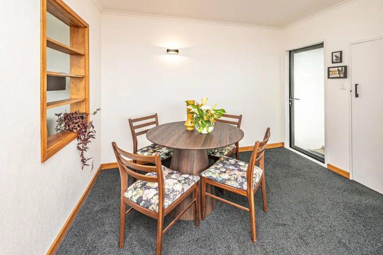 Photo of property in 7 Tower Crescent, Durie Hill, Whanganui, 4500
