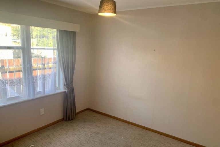 Photo of property in 34 Parkway, Wainuiomata, Lower Hutt, 5014