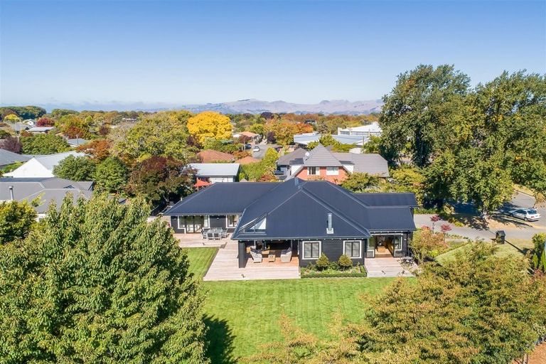 Photo of property in 6 Lewisham Park, St Albans, Christchurch, 8052