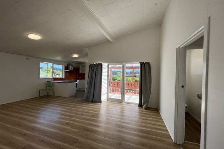 Photo of property in 11 Autumn Avenue, Glen Eden, Auckland, 0602