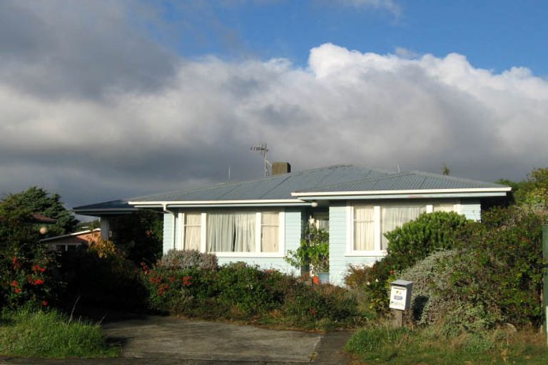 Photo of property in 74 Michael Road, Paraparaumu Beach, Paraparaumu, 5032