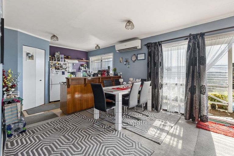 Photo of property in 2/23 James Road, Manurewa, Auckland, 2102