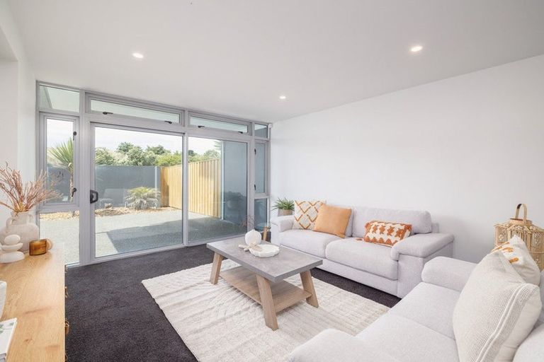 Photo of property in 1/272 Marine Parade, New Brighton, Christchurch, 8061