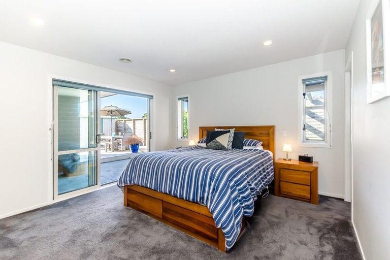 Photo of property in 37 San Priamo Place, Paraparaumu Beach, Paraparaumu, 5032