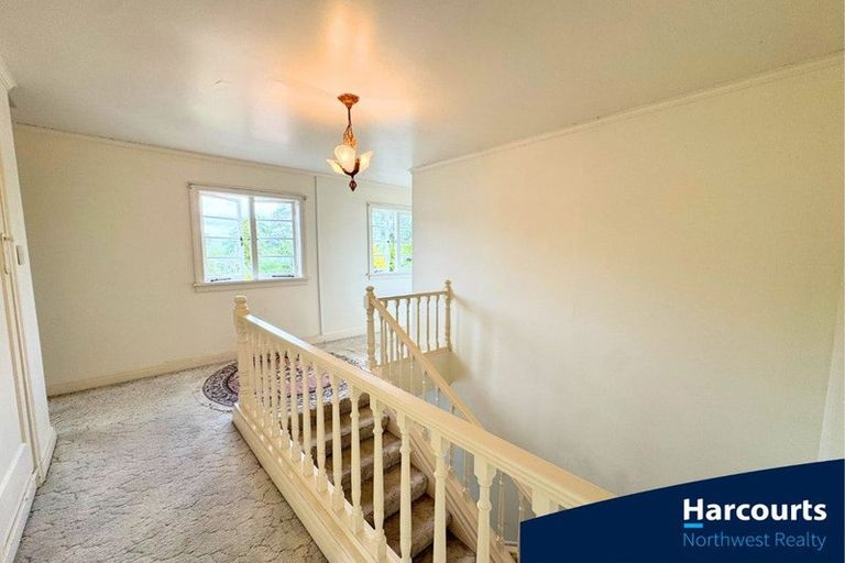 Photo of property in 86 Tawa Road, Kumeu, 0891
