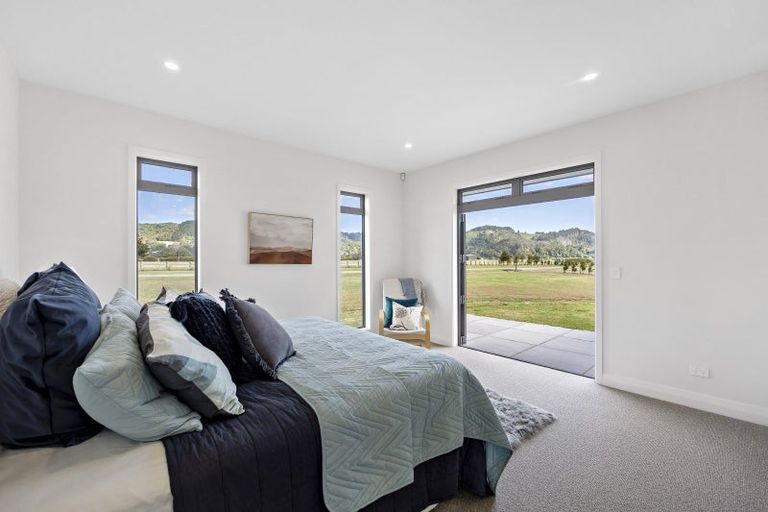 Photo of property in 5 Riverside Way, Clevedon, 2585