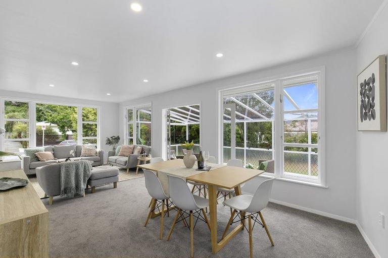 Photo of property in 27 Lees Grove, Wainuiomata, Lower Hutt, 5014