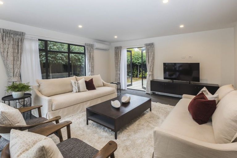 Photo of property in 2/27 Bristol Street, St Albans, Christchurch, 8014