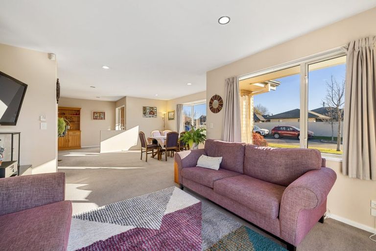Photo of property in 21 Bernadette Street, Aidanfield, Christchurch, 8025