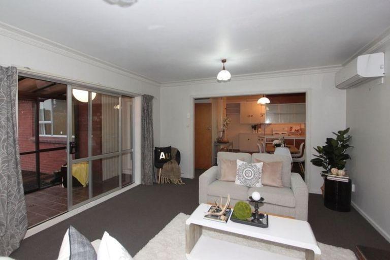 Photo of property in 21 Inwoods Road, Parklands, Christchurch, 8083