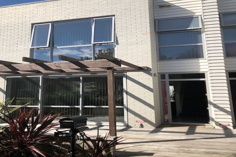 Photo of property in 76 Kuaka Drive, Takanini, 2112