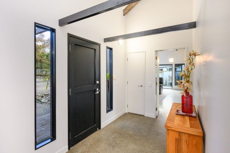 Photo of property in 151 Summerhill Drive, Fitzherbert, Palmerston North, 4410