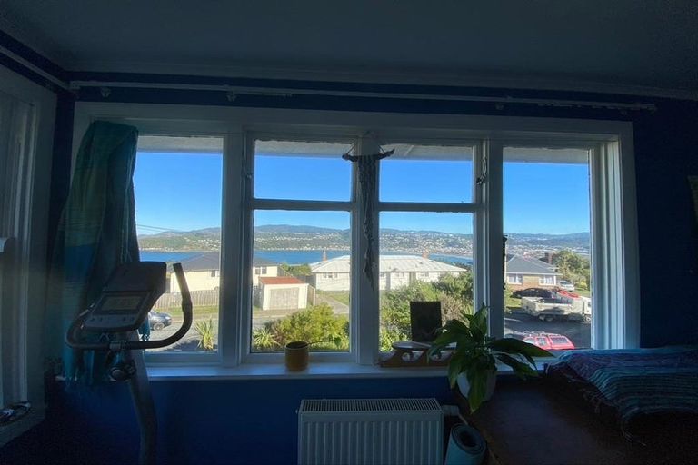 Photo of property in 19a Kekerenga Street, Strathmore Park, Wellington, 6022