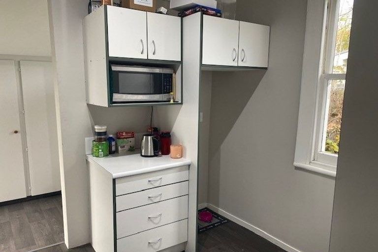 Photo of property in 28 Stapletons Road, Richmond, Christchurch, 8013