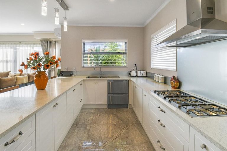 Photo of property in 51 Castlederg Drive, Flat Bush, Auckland, 2019