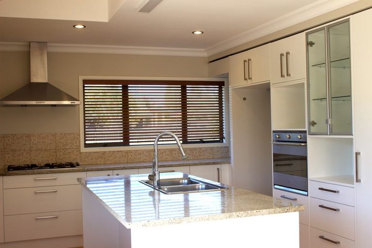 Photo of property in 108a Nile Road, Milford, Auckland, 0620