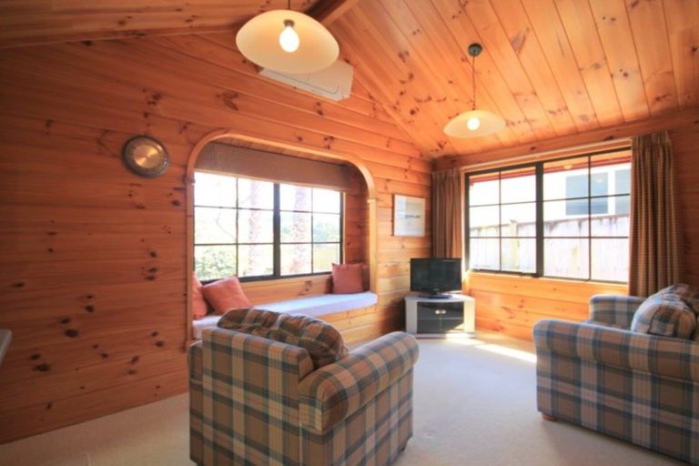 Photo of property in 180 Vista Paku, Pauanui, Hikuai, 3579