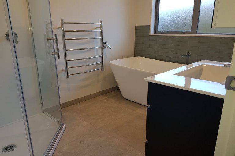 Photo of property in 70a Mackenzie Avenue, Woolston, Christchurch, 8023