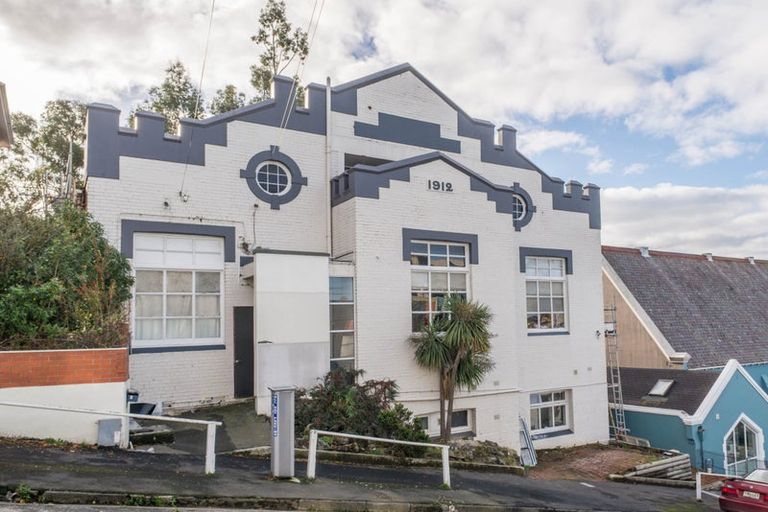 Photo of property in 2 View Street, Dunedin Central, Dunedin, 9016