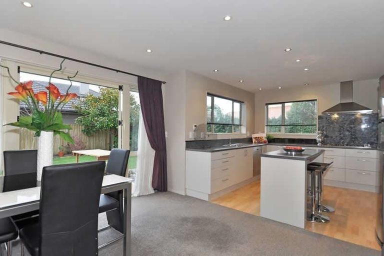 Photo of property in 17 Jasper Place, Northwood, Christchurch, 8051