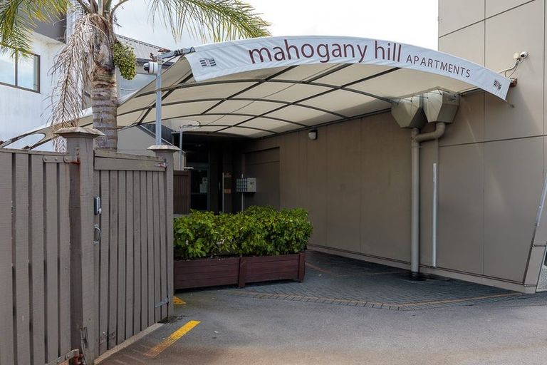 Photo of property in 16/5 Massey Avenue, Pukekohe, 2120