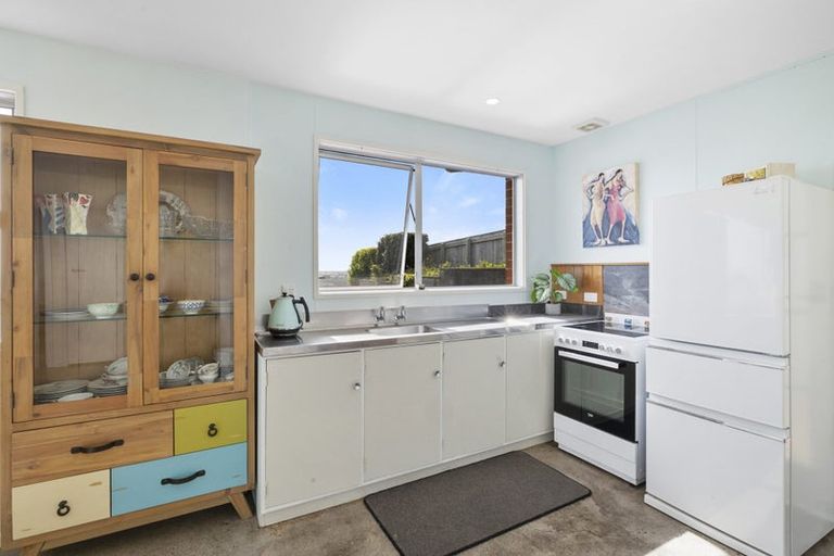 Photo of property in 2/31 Findlay Street, Moturoa, New Plymouth, 4310