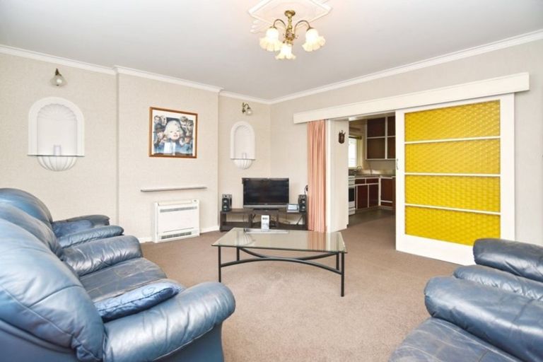 Photo of property in 327 Hills Road, Mairehau, Christchurch, 8013