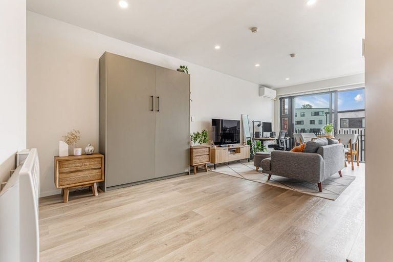 Photo of property in 204/2a Matatiki Street, Northcote, Auckland, 0627