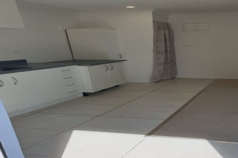 Photo of property in 149 Colwill Road, Massey, Auckland, 0614