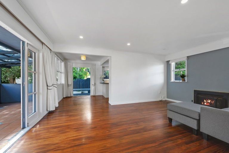 Photo of property in 29a Auld Street, Torbay, Auckland, 0630