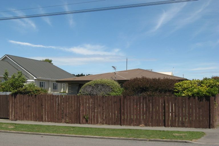 Photo of property in 2/210 Pine Avenue, South New Brighton, Christchurch, 8062