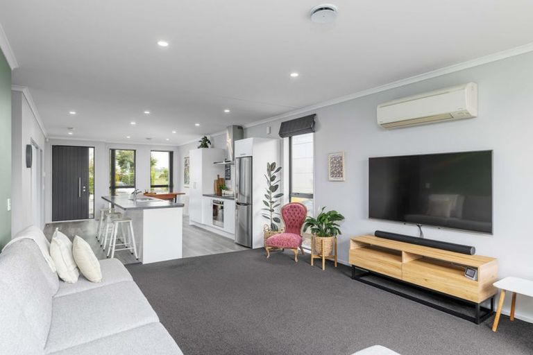 Photo of property in 22 George Square West, Wigram, Christchurch, 8025