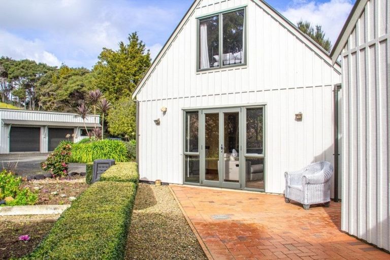 Photo of property in 420 Mangakura Road, Helensville, 0875