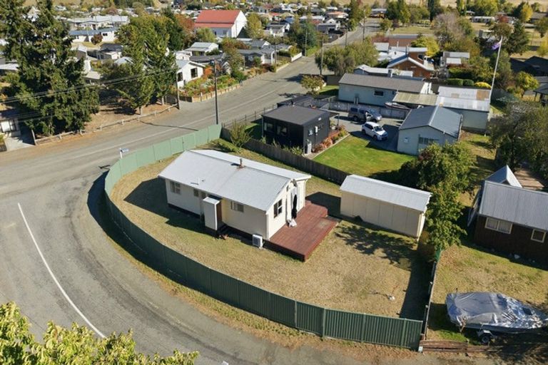 Photo of property in 11 Waitaki Drive East, Otematata, 9412