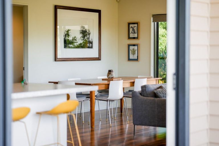 Photo of property in 4 Pateke Way, Paraparaumu Beach, Paraparaumu, 5032