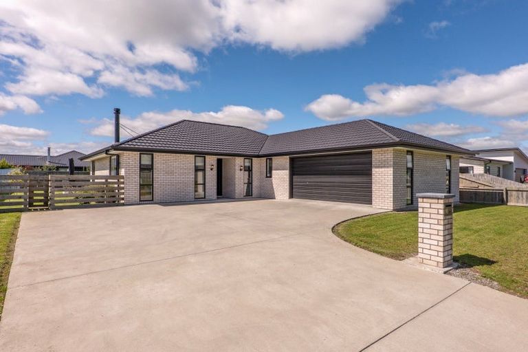 Photo of property in 16 Memorial Crescent, Methven, 7730