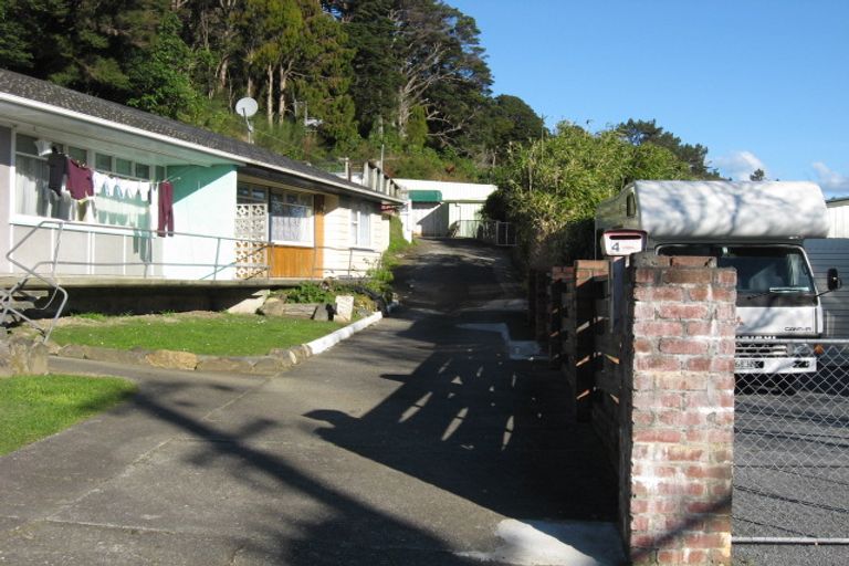 Photo of property in 4 Faris Crescent, Wainuiomata, Lower Hutt, 5014