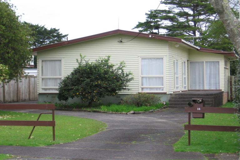 Photo of property in 14 Knox Road, Swanson, Auckland, 0612