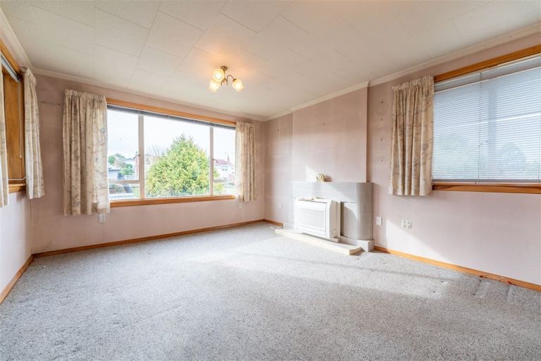 Photo of property in 4 Avenue Road, West End, Timaru, 7910